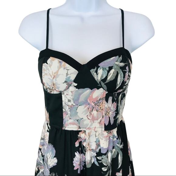 Band of Gypsies Black Floral Jumpsuit with Pockets wide leg - Picture 2 of 11